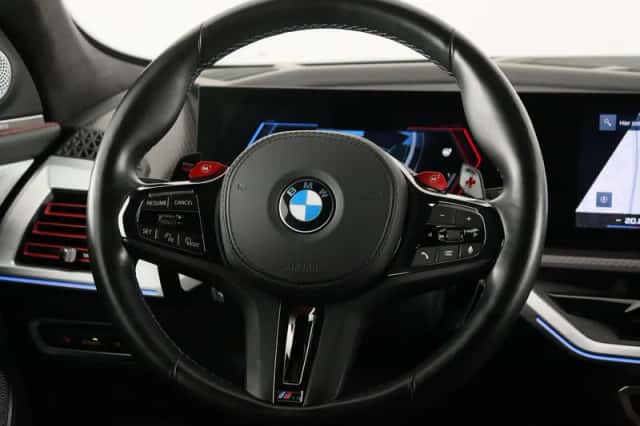 BMW XM (2023) thumbnail 2