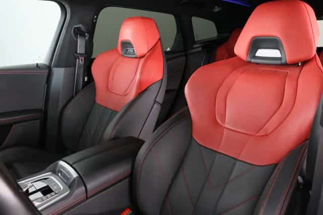 BMW XM (2023) thumbnail 8