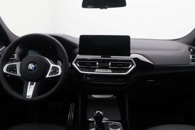 BMW X4 (2026) thumbnail 13