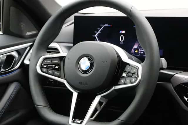 BMW i4 (2026) thumbnail 2