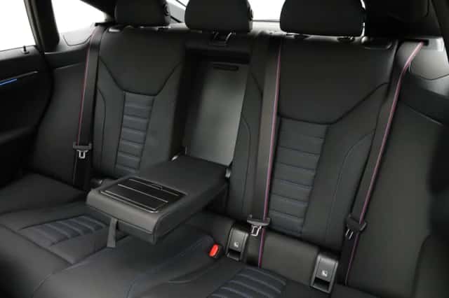 BMW i4 (2026) thumbnail 17