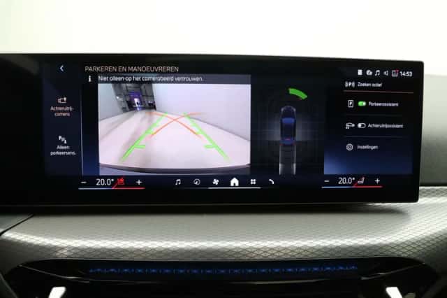 BMW i4 (2026) thumbnail 25