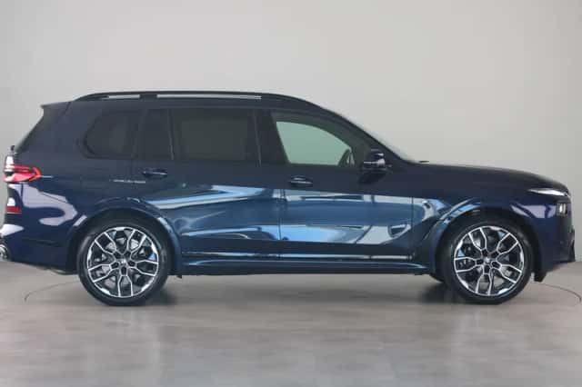 BMW X7 (2026) thumbnail 4
