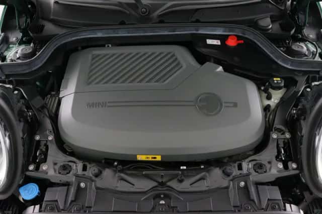 MINI Electric (2022) thumbnail 5