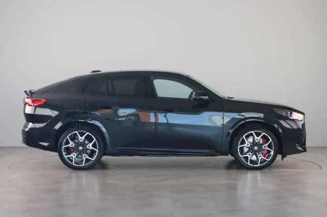 BMW iX2 (2026) thumbnail 4