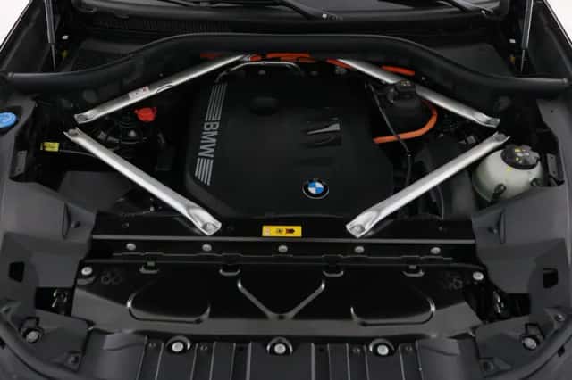 BMW X5 (2024) thumbnail 5