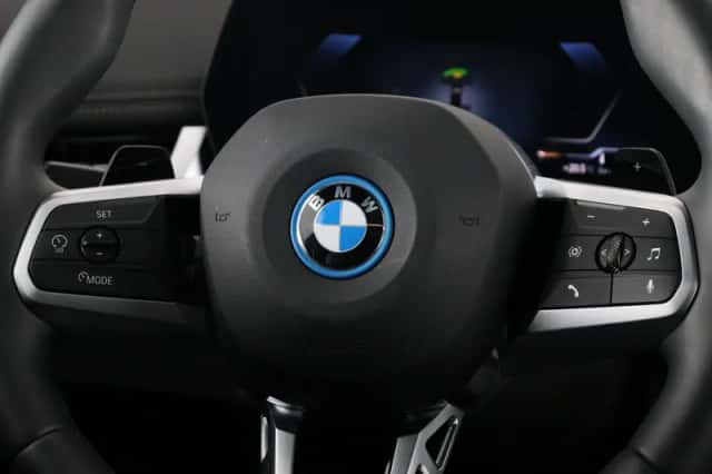 BMW X1 (2025) thumbnail 3