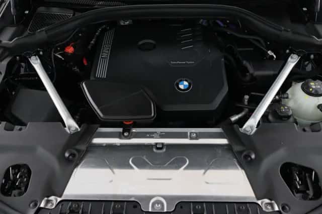 BMW X3 (2024) thumbnail 5
