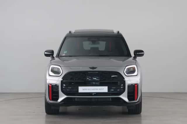 MINI Countryman (2024) thumbnail 2