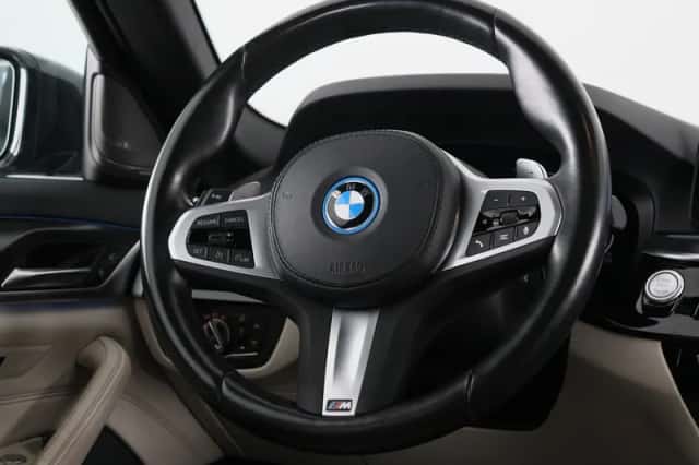 BMW 5-Serie (2023) thumbnail 2