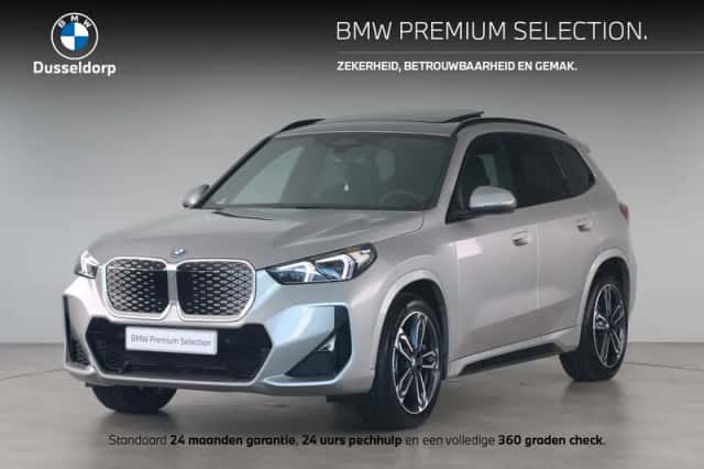 BMW iX1 (2026) thumbnail 1