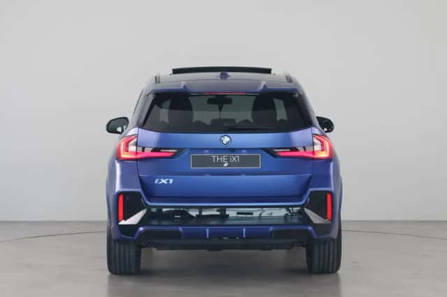 BMW iX1 (2026) thumbnail 6