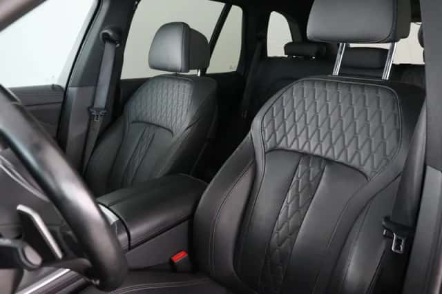 BMW X5 (2023) thumbnail 4