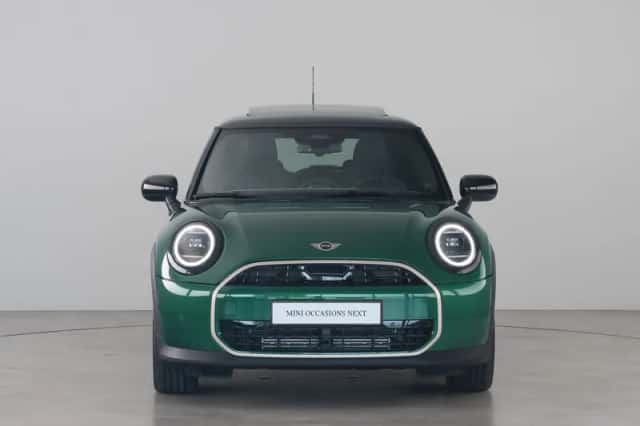 MINI Cooper (2026) thumbnail 2