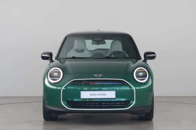 MINI Cooper (2026) thumbnail 2