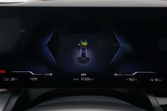 BMW i5 (2026) thumbnail 4
