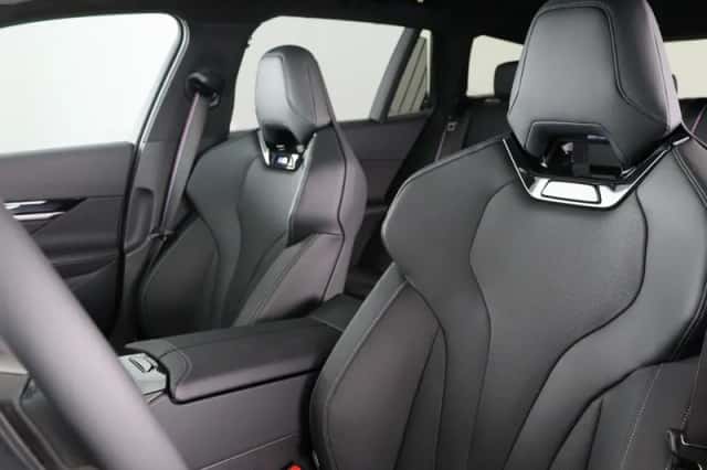 BMW i5 (2026) thumbnail 6