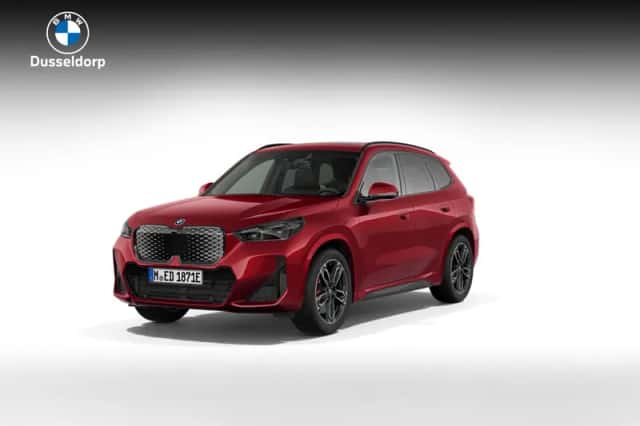 BMW iX1 (2026) thumbnail 1