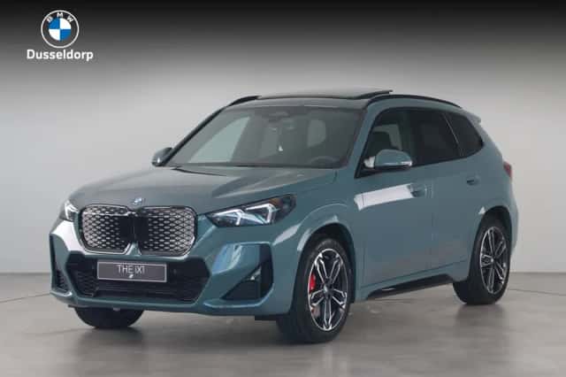 BMW iX1 (2026) thumbnail 1