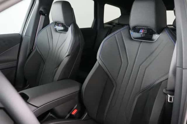 BMW iX3 (2026) thumbnail 4