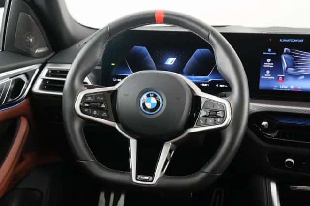 BMW i4 (2025) thumbnail 2