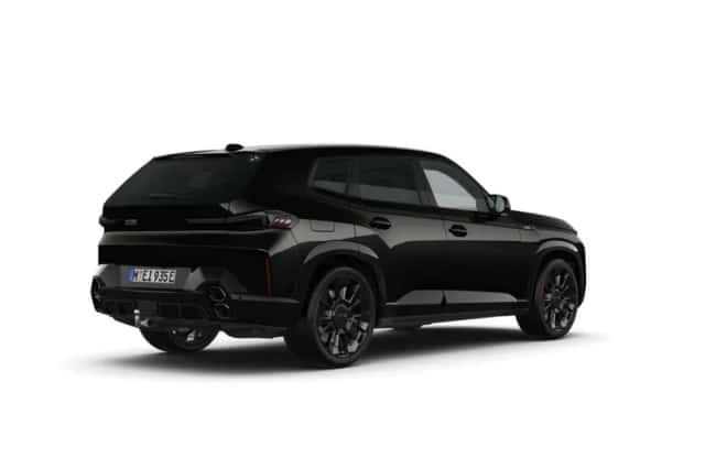 BMW XM (2026) thumbnail 2