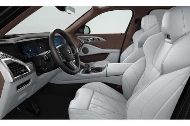 BMW XM (2026) thumbnail 3