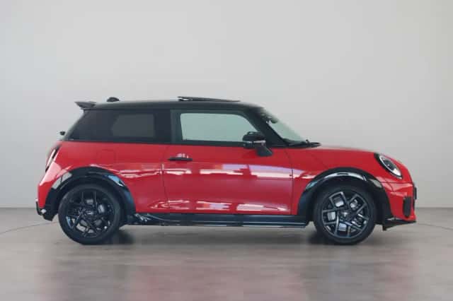MINI Cooper (2025) thumbnail 4