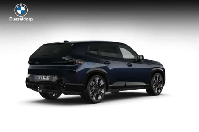 BMW XM (2026) thumbnail 2