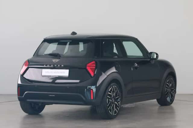MINI Cooper (2025) thumbnail 5