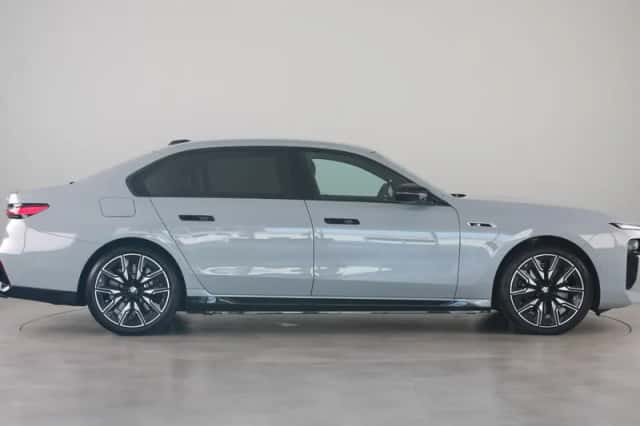 BMW 7-Serie (2025) thumbnail 4