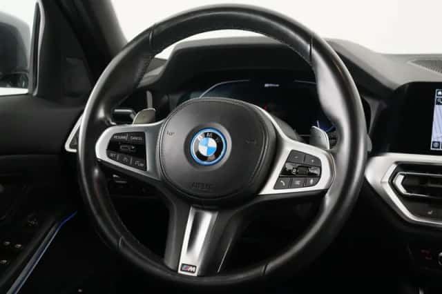 BMW 3-Serie (2022) thumbnail 2