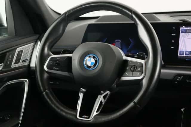 BMW X1 (2023) thumbnail 2