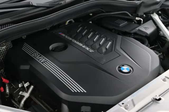 BMW X4 (2020) thumbnail 6