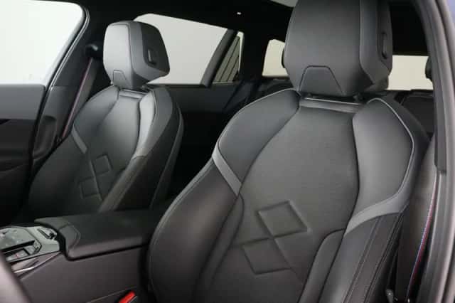BMW i5 (2025) thumbnail 6