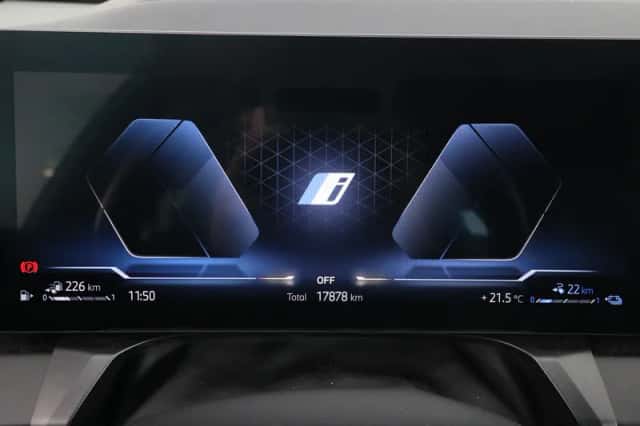BMW X3 (2026) thumbnail 4
