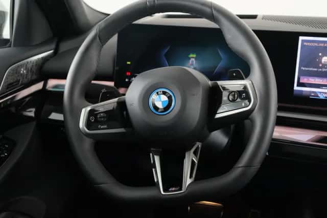 BMW 5-Serie (2025) thumbnail 2