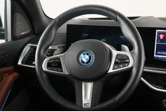 BMW X5 (2025) thumbnail 2
