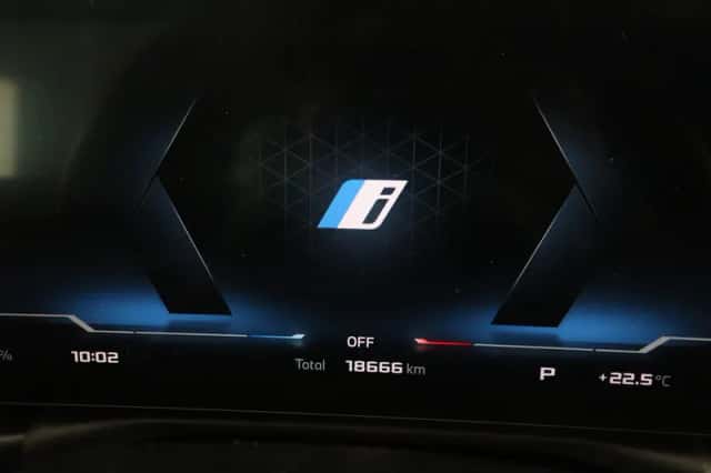 BMW i4 (2025) thumbnail 4