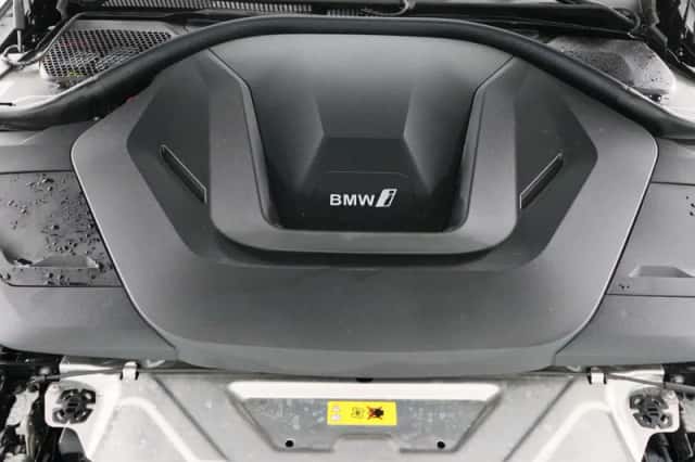 BMW i4 (2025) thumbnail 5