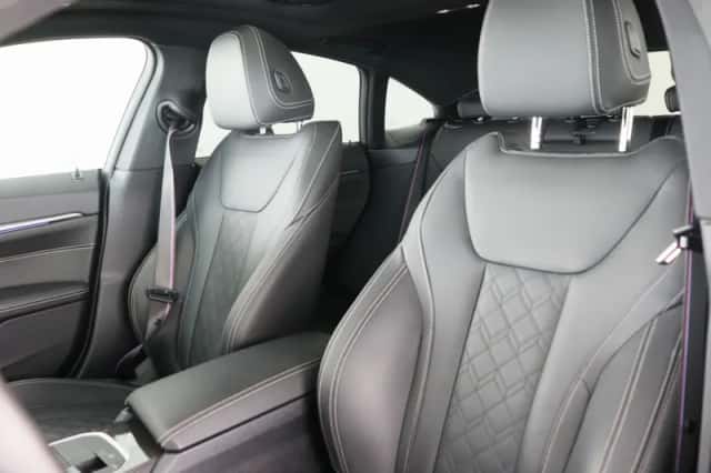 BMW i4 (2025) thumbnail 6