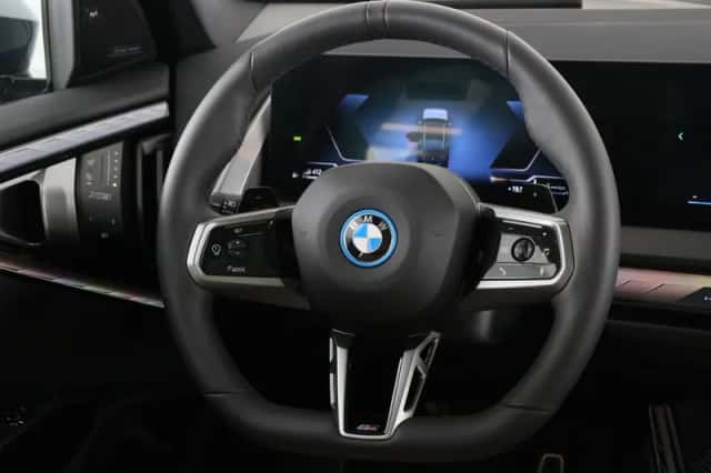 BMW X3 (2026) thumbnail 2