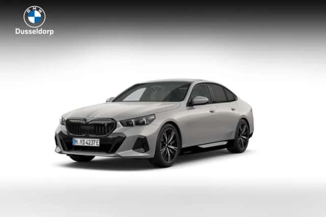 BMW i5 (2026) thumbnail 1