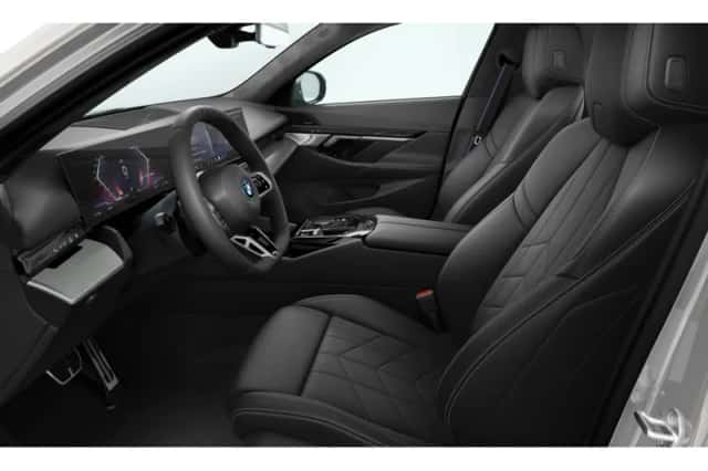 BMW i5 (2026) thumbnail 4