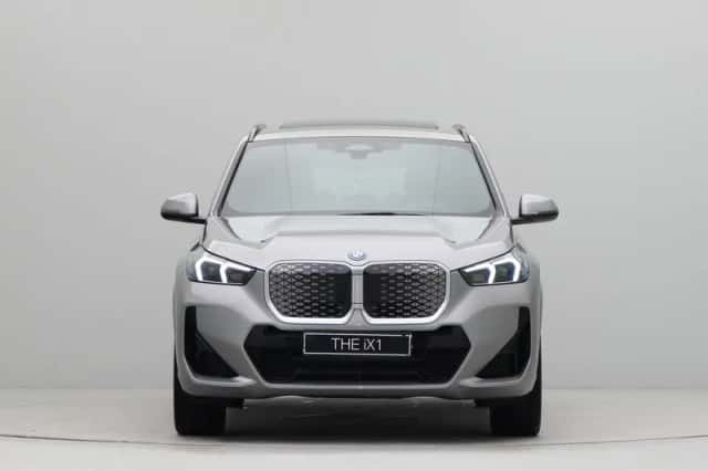 BMW iX1 (2026) thumbnail 5