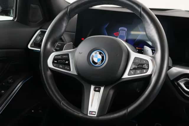 BMW 3-Serie (2025) thumbnail 2