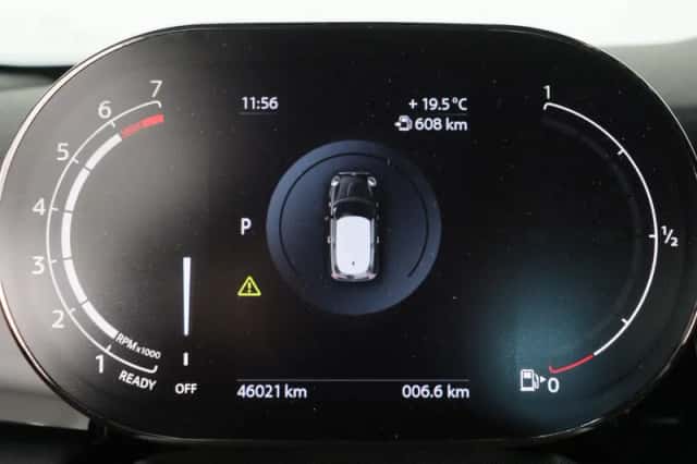 MINI Cooper S (2023) thumbnail 4