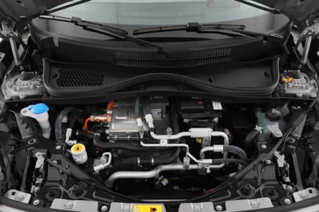 MINI Cooper (2024) thumbnail 5