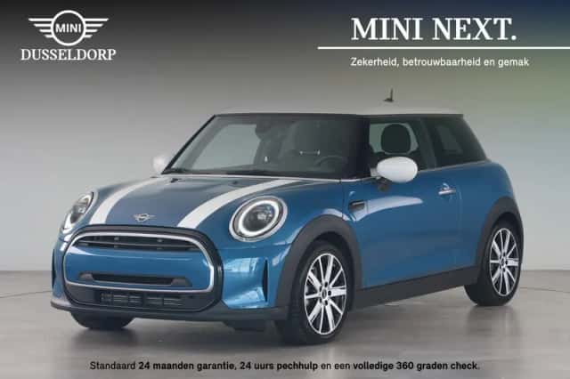 MINI Cooper (2022) thumbnail 1