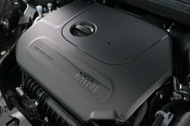 MINI Cooper (2022) thumbnail 6